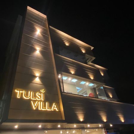 Hotel Tulsi Villa Деградун Екстер'єр фото